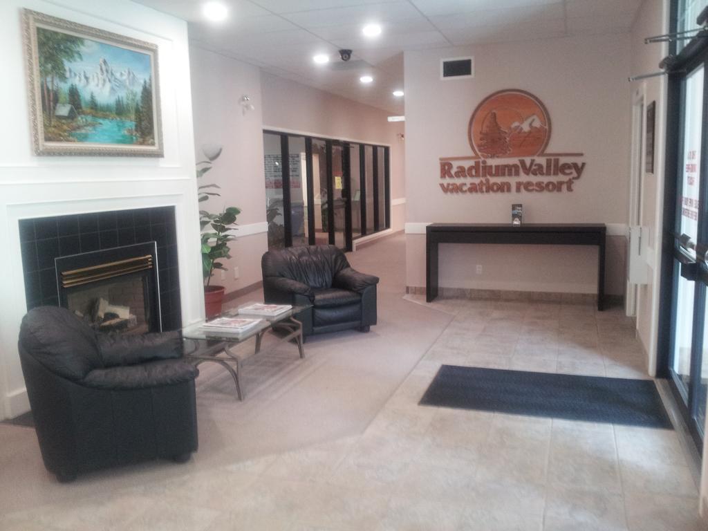 Radium Valley Vacation Resort Invermere Kültér fotó
